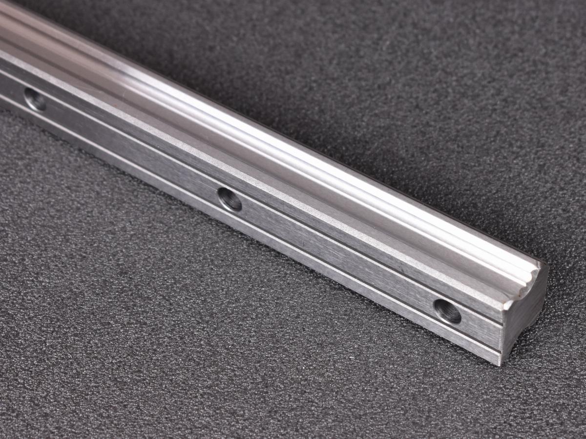 HGR30 Skinne